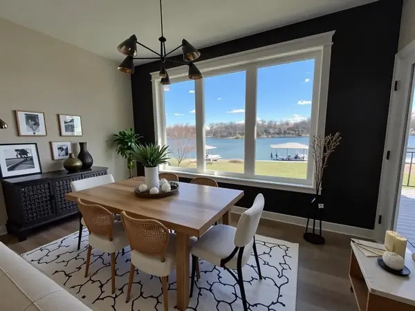 932 Lake Viking TER, Gallatin, MO 64640