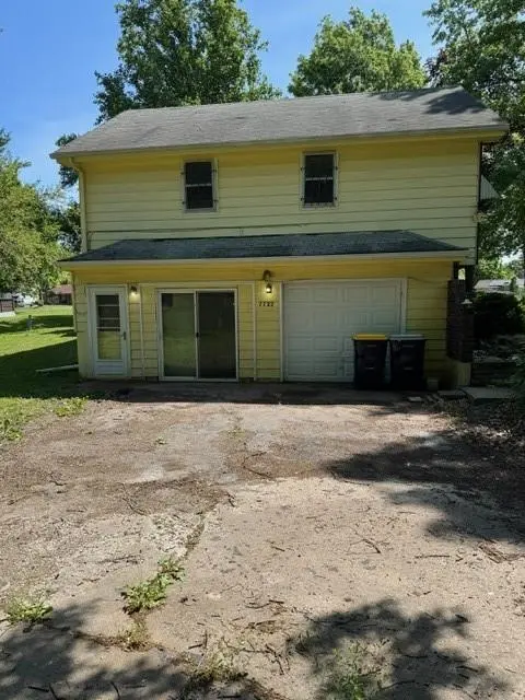 7722 E 90th TER, Kansas City, MO 64138