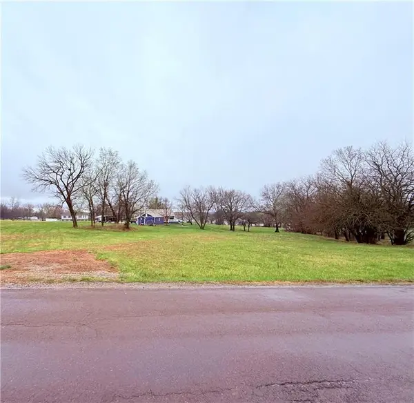 Lots 2209, 2210 Lake Viking TER, Gallatin, MO 64640