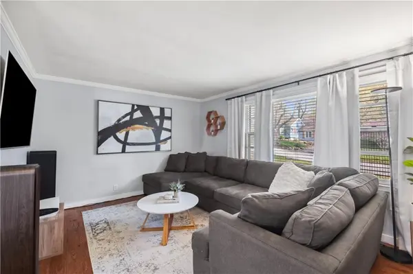 101 W 97th TER, Kansas City, MO 64114