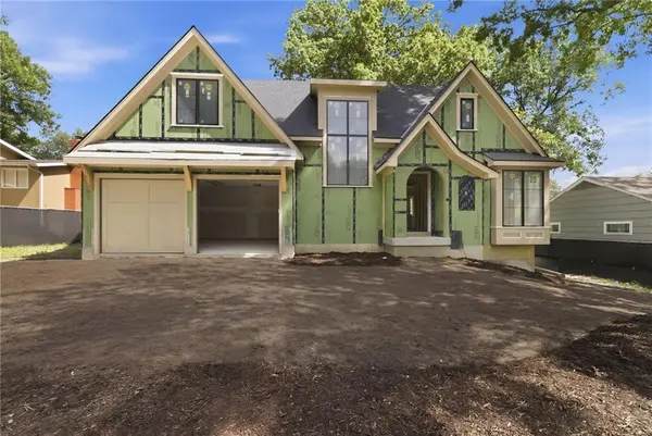 5214 W 66th TER, Prairie Village, KS 66208