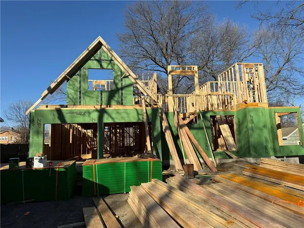 5214 W 66th TER, Prairie Village, KS 66208