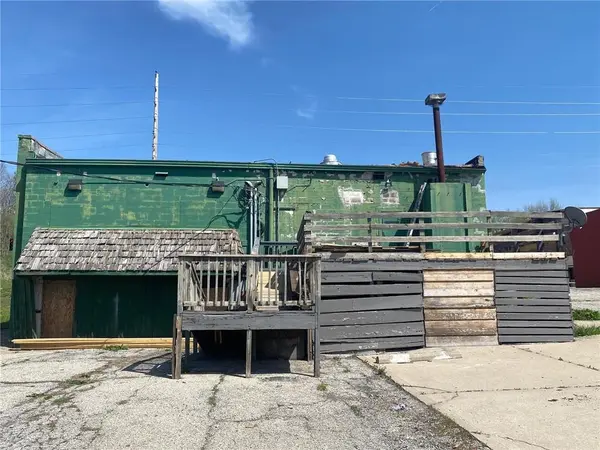 6106 King Hill AVE, St Joseph, MO 64504
