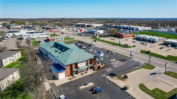 1900 N Belt HWY, St Joseph, MO 64506