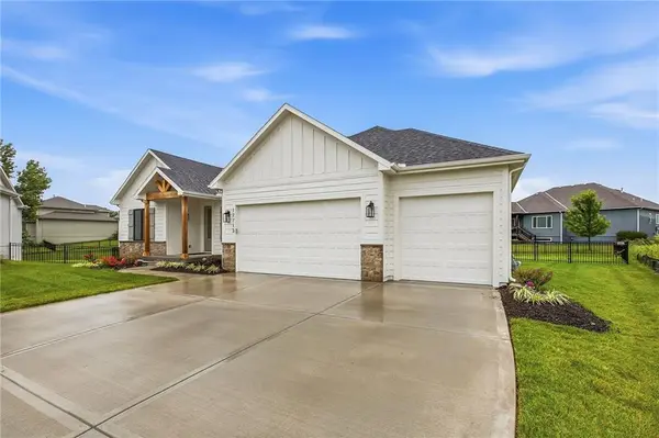 17713 S Brockway ST, Olathe, KS 66062