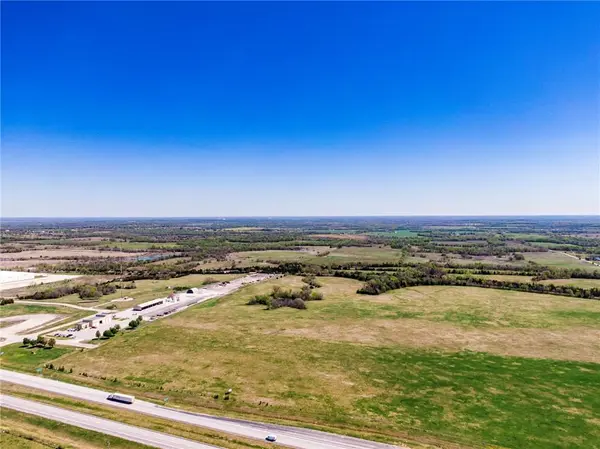 841 69 HWY, Fort Scott, KS 66701