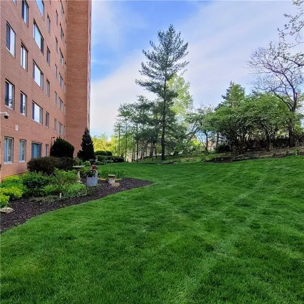 4550 Warwick BLVD #210-211, Kansas City, MO 64111