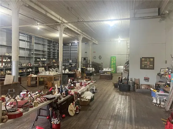 217 S 4th ST, St Joseph, MO 64501