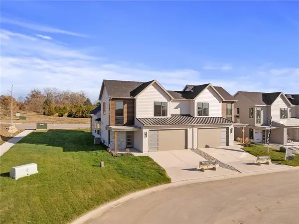 9537 Jupiter ST, Lenexa, KS 66219