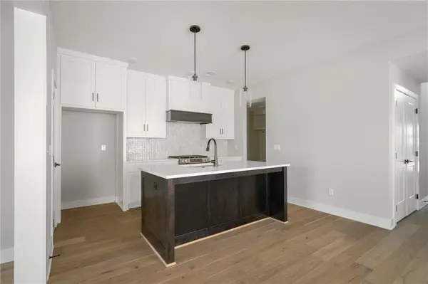 9551 Jupiter ST, Lenexa, KS 66219