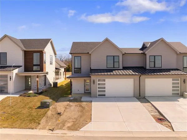 9551 Jupiter ST, Lenexa, KS 66219