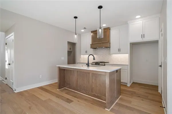 9567 Jupiter ST, Lenexa, KS 66219