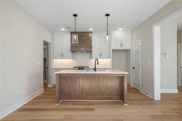9567 Jupiter ST, Lenexa, KS 66219