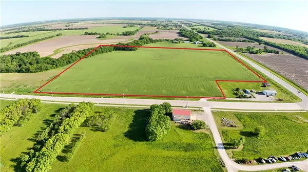 2730 Kingman RD, Ottawa, KS 66067