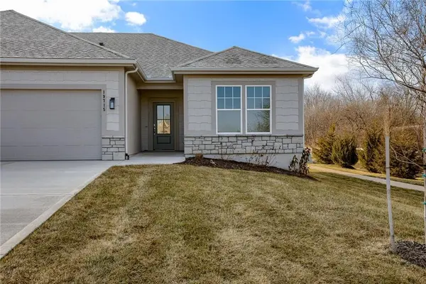19715 W 196th ST, Spring Hill, KS 66083