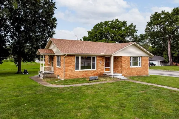911 Limit ST, Leavenworth, KS 66048