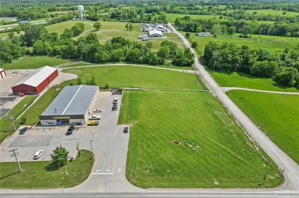 PP HWY, Holt, MO 64048