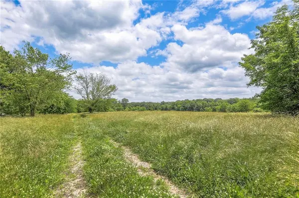 14913 S Outer Belt EXT, Lone Jack, MO 64070