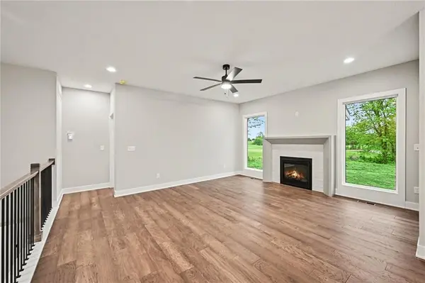696 Salem RD, Lawson, MO 64062