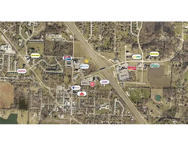 600 Schug AVE, Peculiar, MO 64078