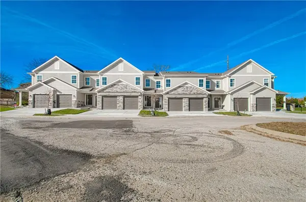Findley ST #N, Olathe, KS 66061