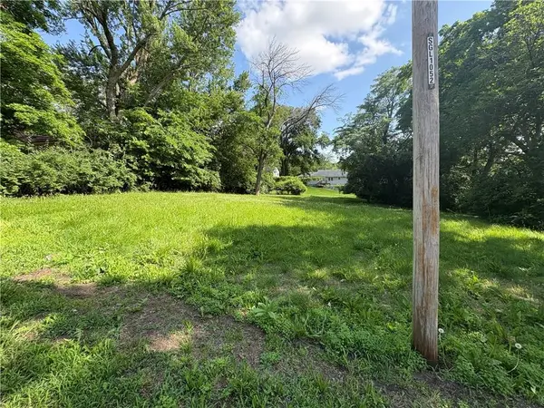 8115 E 80th TER, Kansas City, MO 64138