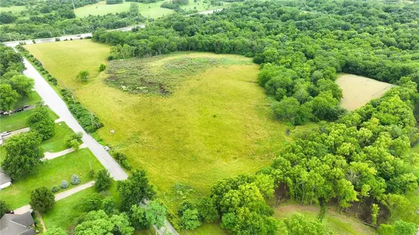 9312 Cyclone School RD, Lee's Summit, MO 64064