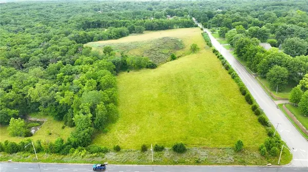 9312 Cyclone School RD, Lee's Summit, MO 64064