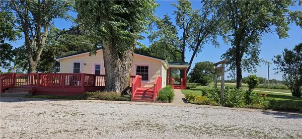 24770 Earnest RD, Osawatomie, KS 66064