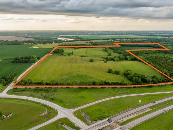 1432 E 2300 RD, Eudora, KS 66025