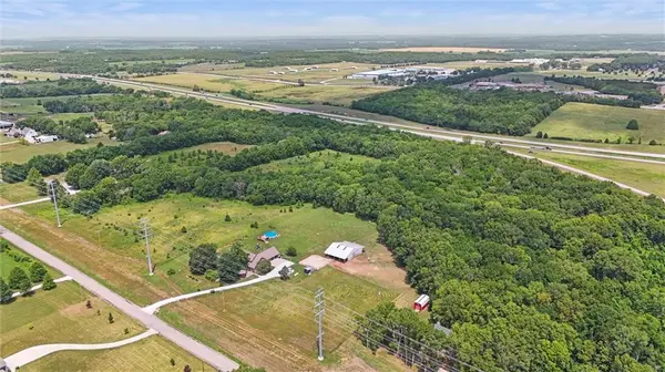 34860 W 95th ST, De Soto, KS 66018