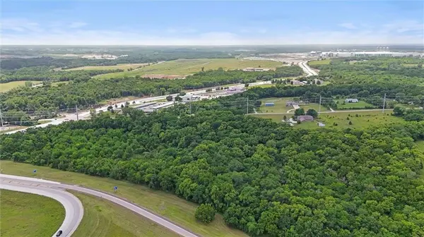 34730 W 95th ST, De Soto, KS 66018