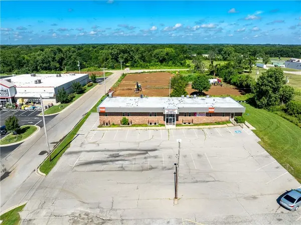2807 N Broadway ST, Pittsburg, KS 66762
