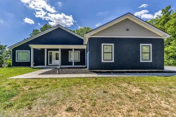 7844 James A Reed RD, Kansas City, MO 64138