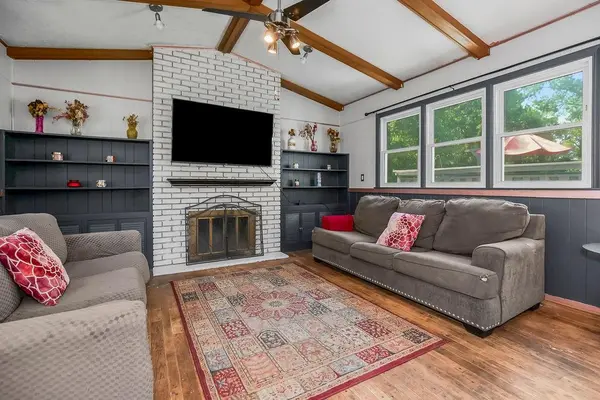 3340 S Crisp AVE, Independence, MO 64052