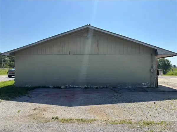 460 John Brown RD, Williamsburg, KS 66095