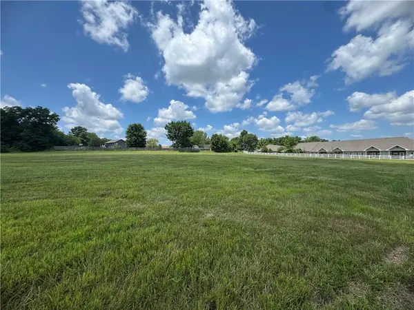 TBD Main ST, Peculiar, MO 64078