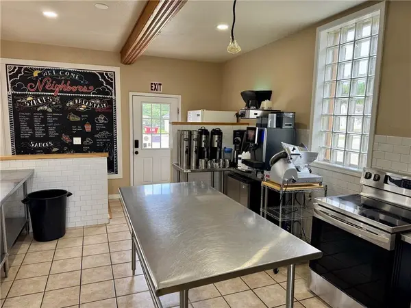 101 W Walnut ST, Waverly, MO 64096