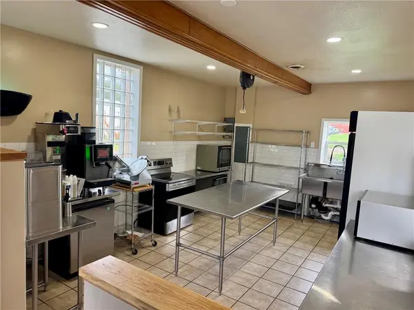 101 W Walnut ST, Waverly, MO 64096
