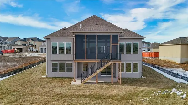 17148 S Barstow ST, Olathe, KS 66062