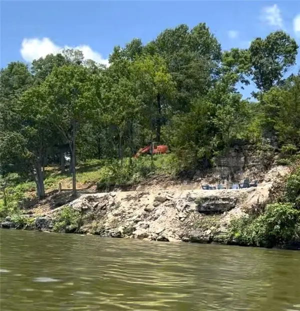 Daybreak LN, Edwards, MO 65326
