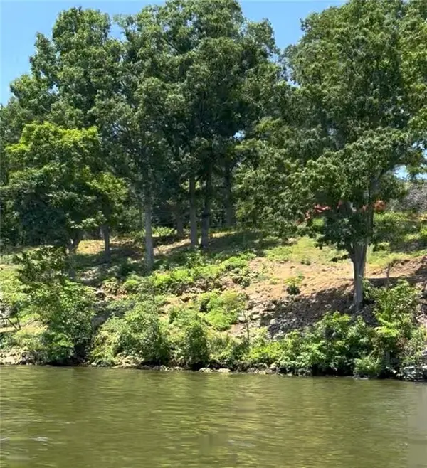 Daybreak LN, Edwards, MO 65326
