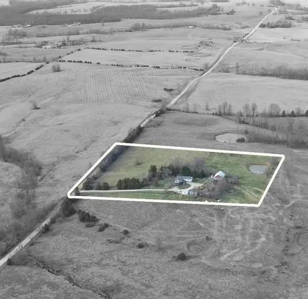 25998 Hemlock RD, Bevier, MO 63532