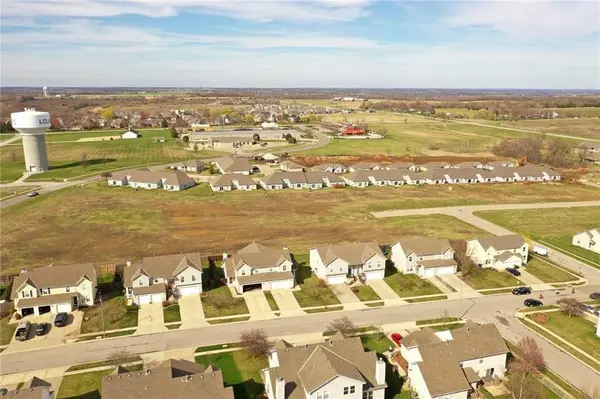 0 0 Harvest DR, Louisburg, KS 66053