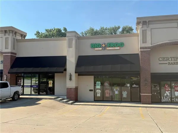805 W Main # C ST, Blue Springs, MO 64015