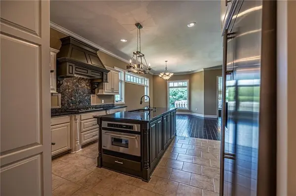 521 W Clark ST, Warrensburg, MO 64093