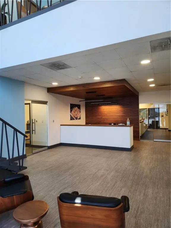 3770 Broadway BLVD, Kansas City, MO 64111