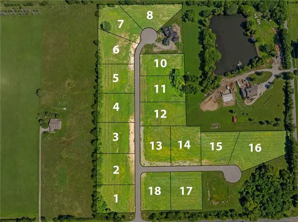 13308 Winner's CIR, Smithville, MO 64089