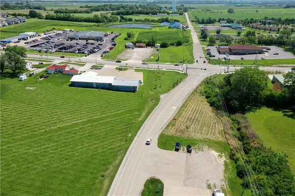 Hwy V HWY, Maryville, MO 64468