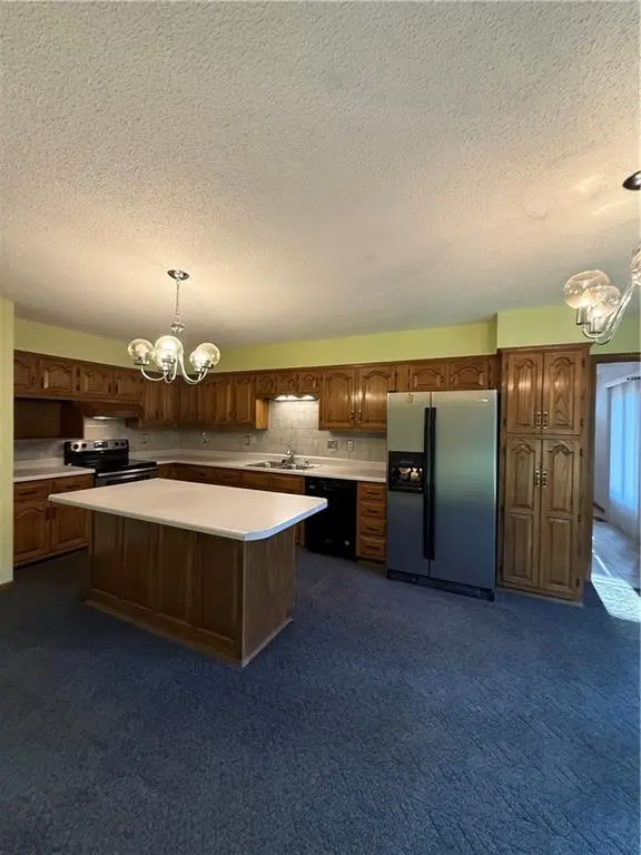 801 Overbrook Drive DR, Macon, MO 63552